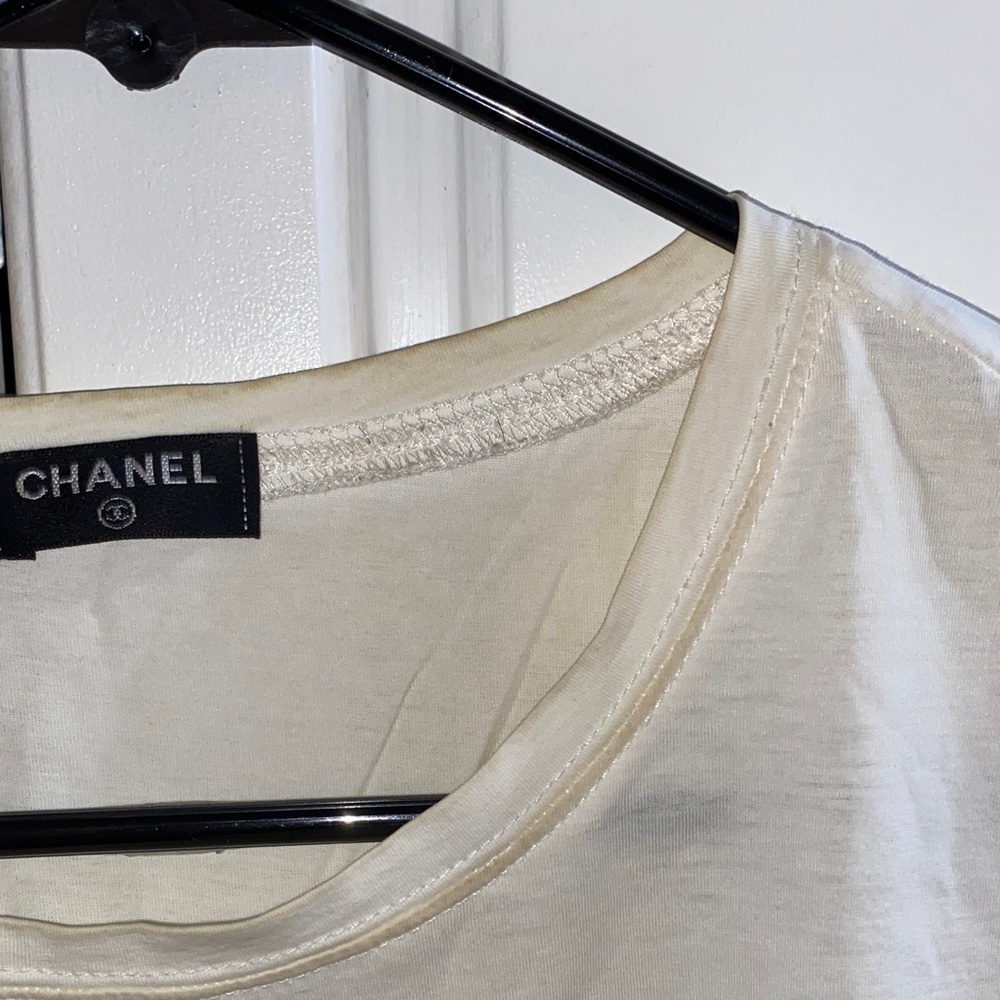 CHANEL Short Sleeve Tee - Picture 3 of 13